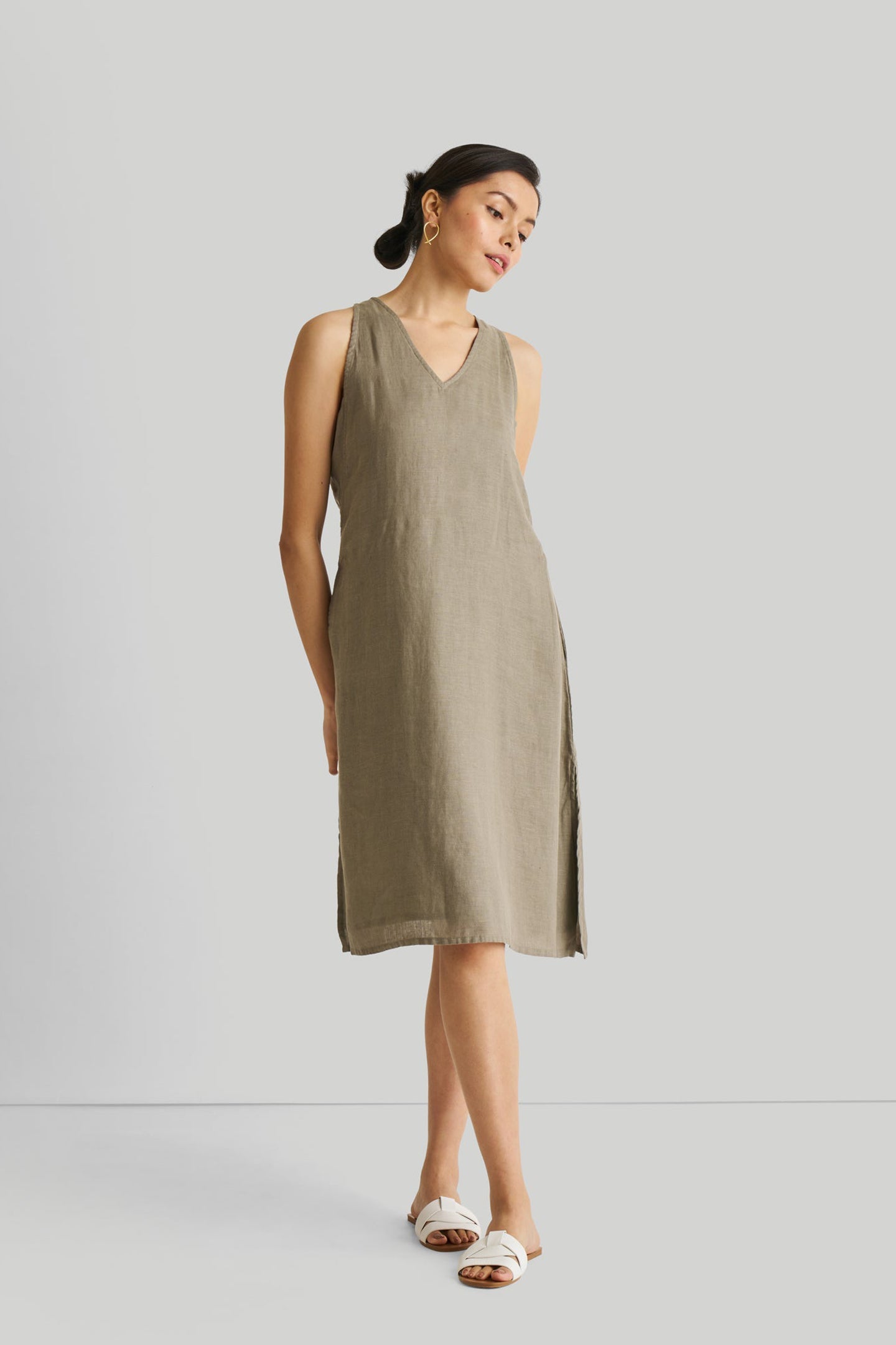 Reading Tea Leaves Dress (Olive)