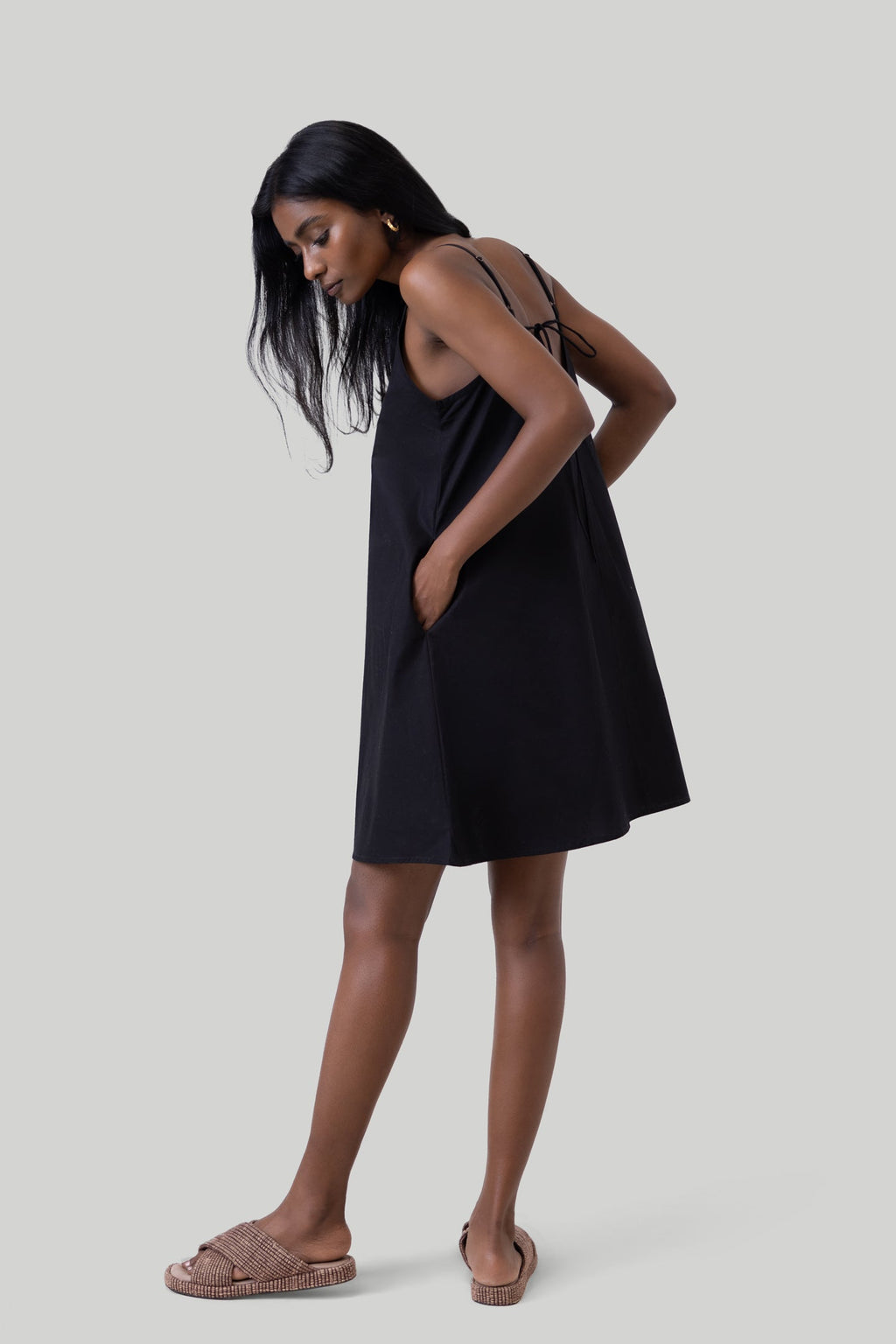 Flow Short Dress in Black