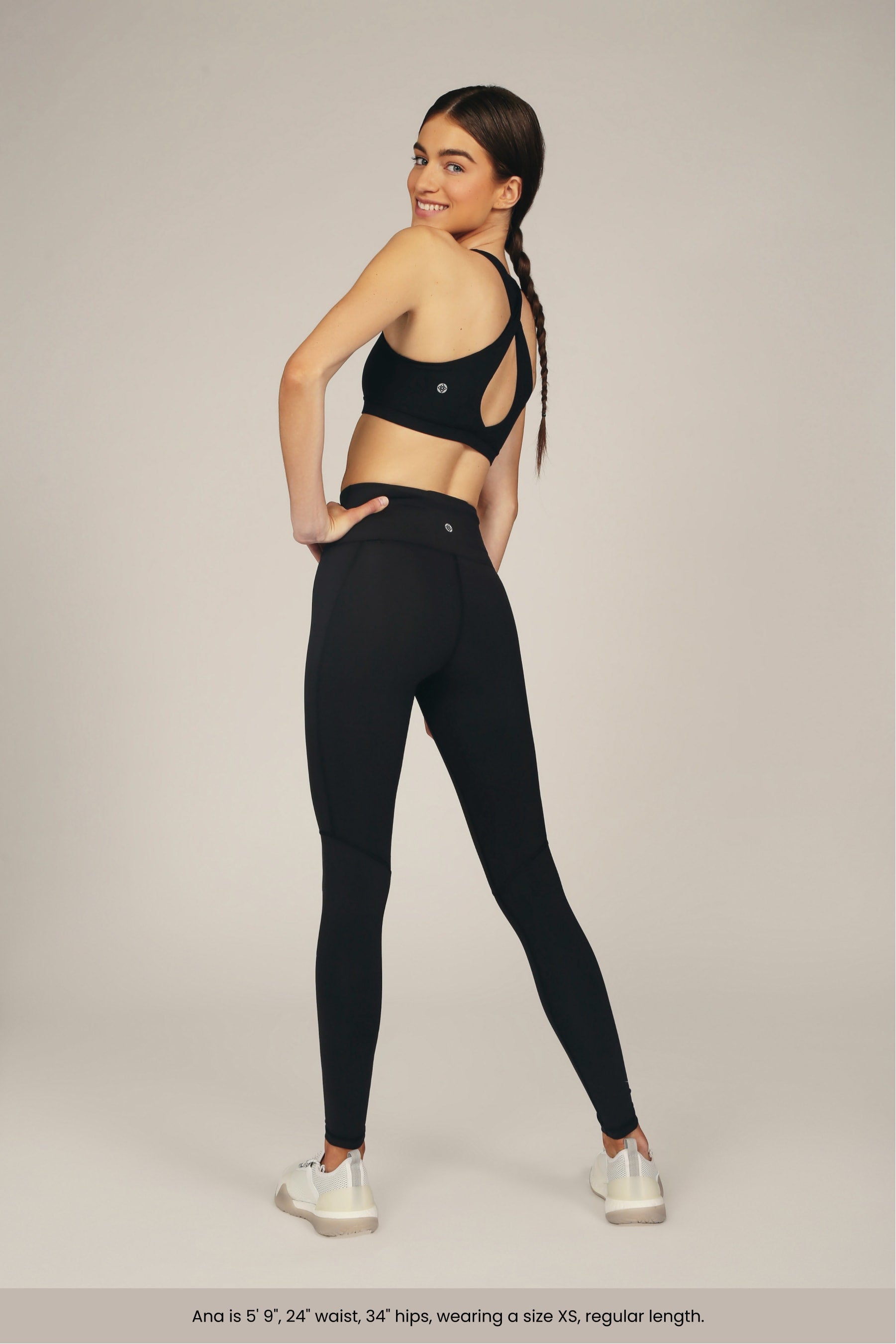 Side pocket legging